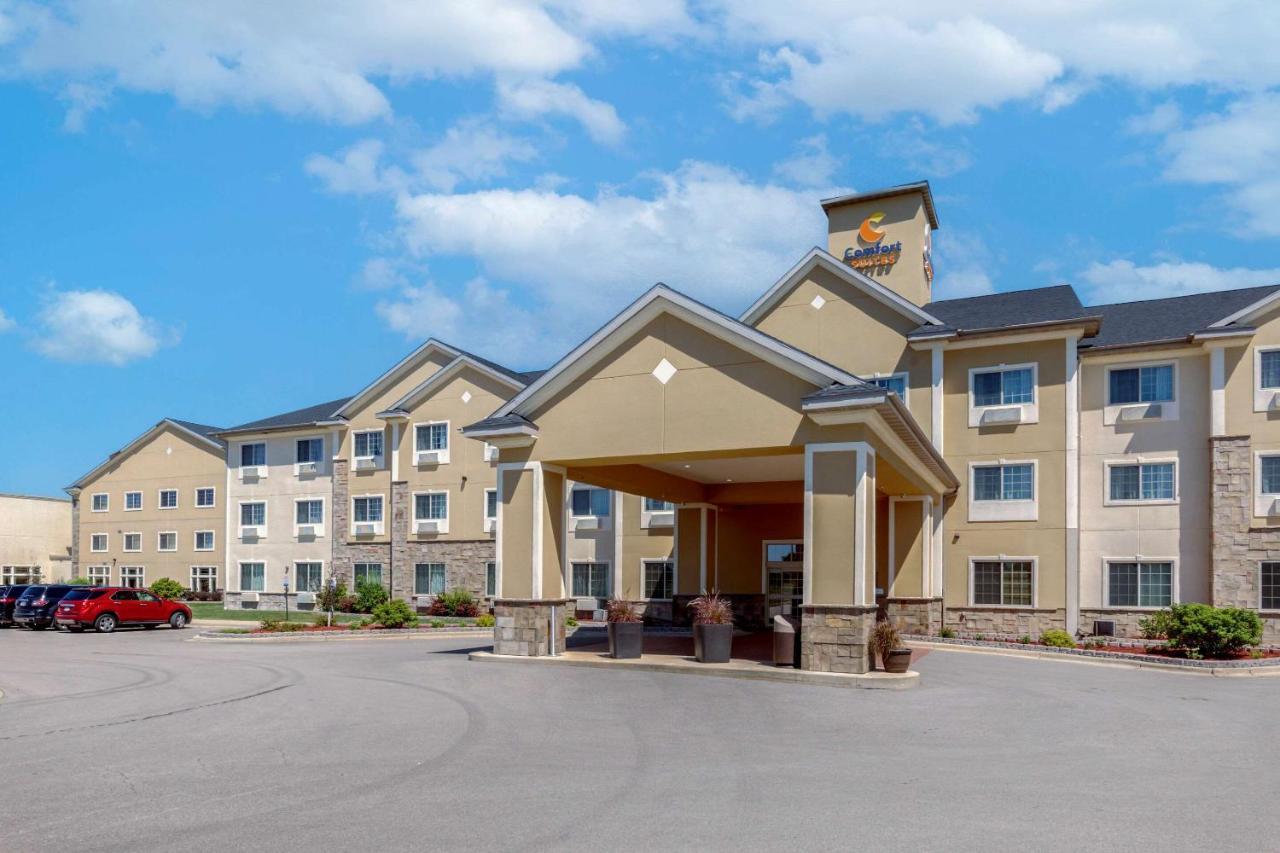 Comfort Suites Johnson Creek Conference Center Ngoại thất bức ảnh