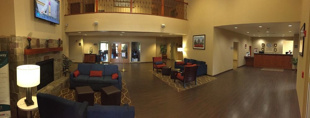 Comfort Suites Johnson Creek Conference Center Ngoại thất bức ảnh